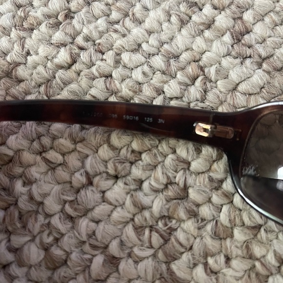 Dolce & Gabbana sunglasses - Picture 4 of 4